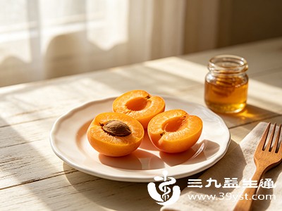 黄杏:胡萝卜素含量较高,颜色越黄越明显 黄杏:胡萝卜素含量较高,颜色越黄越明显