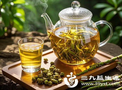 石斛本身含有多种对身体有益的营养成分,用它泡水喝,能让这些营养成分慢慢被身体吸收,起到辅助养护身体的作用 石斛本身含有多种对身体有益的营养成分,用它泡水喝,能让这些营养成分慢慢被身体吸收,起到辅助养护身体的作用