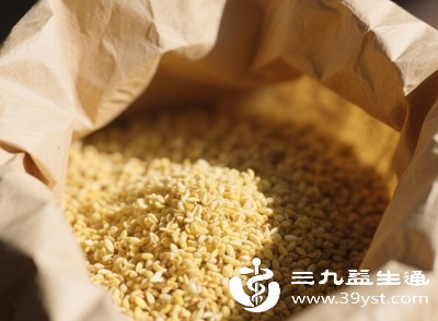 眼睛痒别乱揉！越揉越伤找对原因是关键