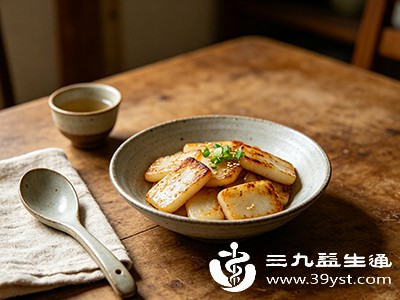 人们常把年糕当作零食或额外菜肴,在正常三餐之外大量食用 人们常把年糕当作零食或额外菜肴,在正常三餐之外大量食用
