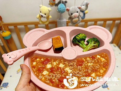 食材要新鲜,现做现吃,避免剩余辅食存放过久 食材要新鲜,现做现吃,避免剩余辅食存放过久