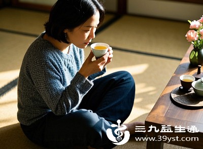 湿气重太难受 日常做好1件事摆脱黏腻困扰