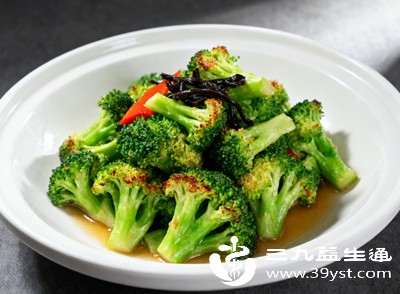西兰花属于十字花科蔬菜,除了钾,还含有丰富的膳食纤维和维生素K 西兰花属于十字花科蔬菜,除了钾,还含有丰富的膳食纤维和维生素K