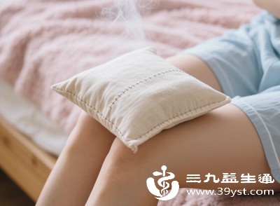 急性期(48小时后)可采用热敷促进血液循环,缓解肌肉僵硬 急性期(48小时后)可采用热敷促进血液循环,缓解肌肉僵硬