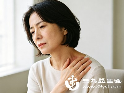 很多人没有外伤、没有劳损,却频繁锁骨疼痛,根源大多是情志失调导致的经络不通 很多人没有外伤、没有劳损,却频繁锁骨疼痛,根源大多是情志失调导致的经络不通