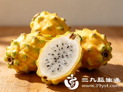 燕窝果汁水充沛、清甜润口，具备很好的生津润燥、清热降火功效
