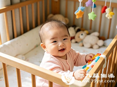 新生儿外耳道狭窄娇嫩,使用耳温枪时需选择专为婴幼儿设计的型号 新生儿外耳道狭窄娇嫩,使用耳温枪时需选择专为婴幼儿设计的型号
