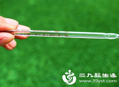 一般认为，腋下体温持续超过37.3℃可称为低热