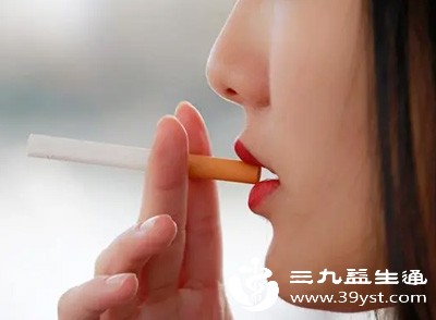 戒烟并远离二手烟环境，减少烟草对呼吸道黏膜的损伤