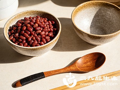 建议每天食用干豆20-30克(煮熟后约半碗) 建议每天食用干豆20-30克(煮熟后约半碗)