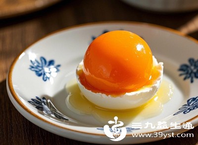 建议在孩子1岁以后尝试鹅蛋