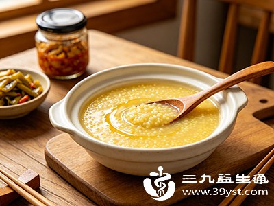 水少米多的浓稠小米粥,单位体积内碳水化合物密度高,升糖速度较快 水少米多的浓稠小米粥,单位体积内碳水化合物密度高,升糖速度较快