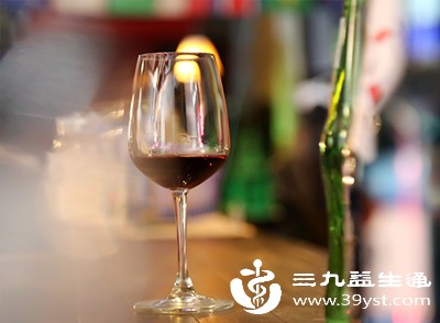 睡前喝红酒助眠 错 女性喝红酒的正确时间这篇一文说透