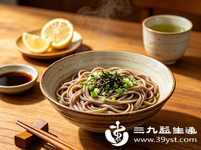 荞麦面本质上仍属于碳水化合物，过量食用同样会导致总热量摄入超标