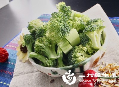 西兰花：高维C辅助补铁，助力铁吸收