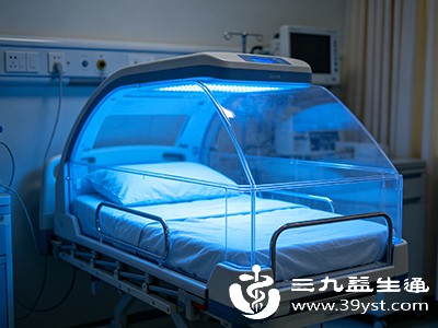适当照射蓝光可帮助调整生物钟，改善睡眠质量