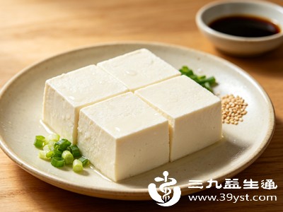 育儿养生建议,宝宝满1岁后,脾胃和免疫功能逐步完善,再少量添加豆腐最为合适 育儿养生建议,宝宝满1岁后,脾胃和免疫功能逐步完善,再少量添加豆腐最为合适