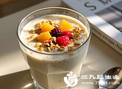 燕麦和酸奶调理肠道菌群,促进肠道蠕动,清爽不油腻,唤醒孩子肠胃活力 燕麦和酸奶调理肠道菌群,促进肠道蠕动,清爽不油腻,唤醒孩子肠胃活力
