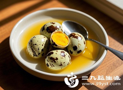 鹌鹑蛋属于蛋类,可能会引起对禽蛋过敏的人群出现过敏反应 鹌鹑蛋属于蛋类,可能会引起对禽蛋过敏的人群出现过敏反应