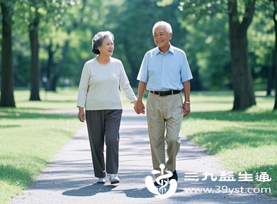 为啥走路久了手会肿 普通人一看就懂的科普 避开误区守护健康