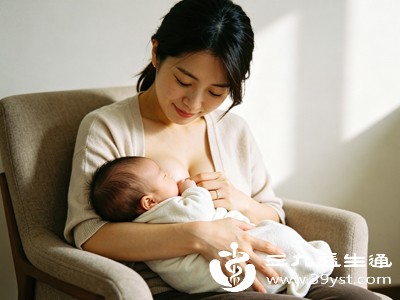 高糖会影响宝宝对钙质的吸收，宝宝哺乳期正是骨骼快速发育期，钙质吸收受阻，会间接影响骨骼生长发育，不利于身体长高