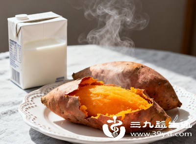 吃地瓜时，尽量将其彻底煮熟、煮透，比如蒸、煮、炖，这样能让地瓜中的不易消化成分更容易被分解，减少肠道发酵产气