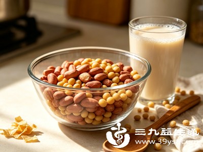 花生黄豆豆浆营养丰富,但并非人人适合 花生黄豆豆浆营养丰富,但并非人人适合