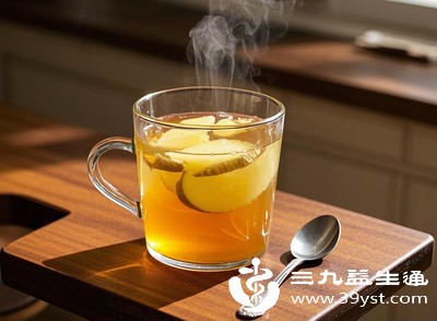 想要避免上火,建议用40℃以下的温水冲调蜂蜜,坚决避免用沸水,这样既能保留蜂蜜的营养成分,又不会加重身体的燥热感 想要避免上火,建议用40℃以下的温水冲调蜂蜜,坚决避免用沸水,这样既能保留蜂蜜的营养成分,又不会加重身体的燥热感