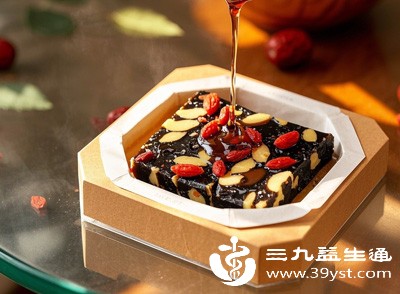 阿胶糕上火不用停 分级降火+正确吃法 滋补不踩坑
