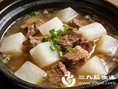 传言称白萝卜与猪肉、羊肉同食会导致腹泻