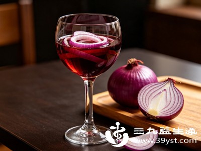 每天喝一点洋葱泡红酒 不止通血管 这些好处很多人不知道