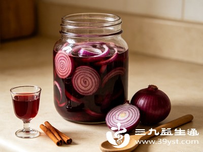 对于经常熬夜、作息不规律、面色暗沉发黄的人群,适量饮用可以改善气色,淡化暗沉,增强皮肤代谢能力,让肌肤更通透紧致,是低成本的内服养生养颜方 对于经常熬夜、作息不规律、面色暗沉发黄的人群,适量饮用可以改善气色,淡化暗沉,增强皮肤代谢能力,让肌肤更通透紧致,是低成本的内服养生养颜方