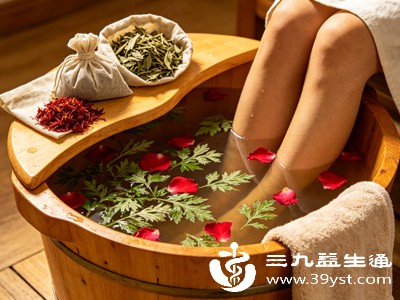 经期女性气血虚弱、身体乏力、情绪烦躁,容易出现入睡困难、睡眠浅等问题 经期女性气血虚弱、身体乏力、情绪烦躁,容易出现入睡困难、睡眠浅等问题