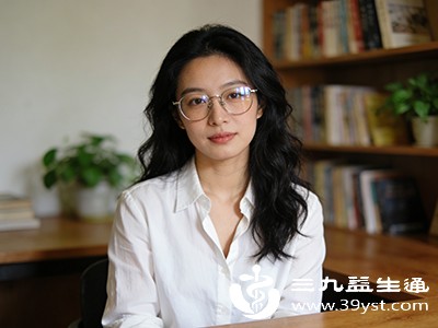 别被“近视度数上限”误导 能否手术看这几点 专业评估才靠谱