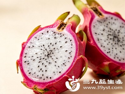 白心火龙果糖分更低、性质更平和,不会加重体内燥热与肠道负担,适合长期食疗调理 白心火龙果糖分更低、性质更平和,不会加重体内燥热与肠道负担,适合长期食疗调理