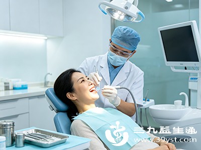 拔牙后注意观察伤口出血、疼痛和肿胀情况 拔牙后注意观察伤口出血、疼痛和肿胀情况