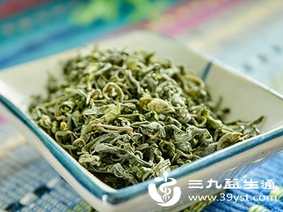 绿茶还含有丰富的维生素和矿物质,如维生素C、维生素E、钾、镁、锌等 绿茶还含有丰富的维生素和矿物质,如维生素C、维生素E、钾、镁、锌等