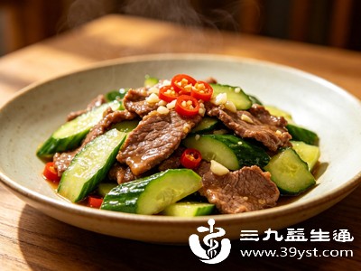 牛肉的高蛋白、高矿物质,刚好能弥补黄瓜蛋白质不足的短板 牛肉的高蛋白、高矿物质,刚好能弥补黄瓜蛋白质不足的短板