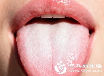 脾阳虚的人舌头偏淡、舌苔白腻,舌头边缘可能有齿痕,因为体内湿气重、寒气盛 脾阳虚的人舌头偏淡、舌苔白腻,舌头边缘可能有齿痕,因为体内湿气重、寒气盛