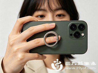 长时间看电脑、手机后症状加重 长时间看电脑、手机后症状加重