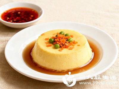 不建议在宝宝刚睡醒时或临近正餐时喂食鸡蛋羹 不建议在宝宝刚睡醒时或临近正餐时喂食鸡蛋羹