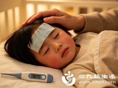 宝宝38.3度要吃退烧药吗 新手爸妈别乱喂 正确处理看这篇