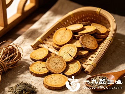 过量使用木通,会因其寒凉之性刺激肠胃,引发恶心、腹胀、腹泻等不适 过量使用木通,会因其寒凉之性刺激肠胃,引发恶心、腹胀、腹泻等不适