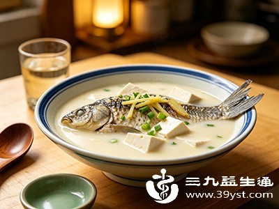 鲫鱼与豆腐搭配熬汤,营养上实现“1+1>2”的效果 鲫鱼与豆腐搭配熬汤,营养上实现“1+1>2”的效果