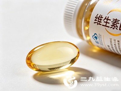 维生素E是一种强效抗氧化剂,能清除体内自由基 维生素E是一种强效抗氧化剂,能清除体内自由基