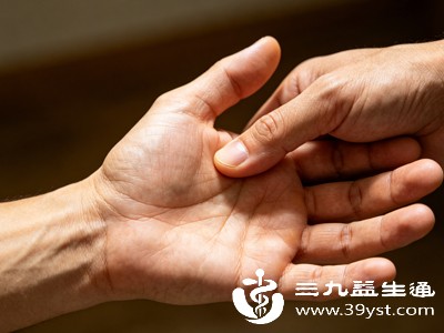 合谷穴:远端调理,缓解鼻塞不适 合谷穴:远端调理,缓解鼻塞不适