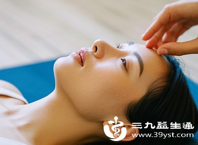 少数人会出现重度面膜过敏，这类情况完全无法自愈，切勿拖延等待