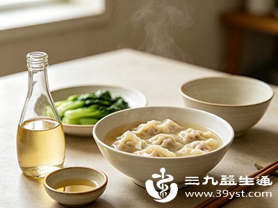 米醋的隐藏功效太惊喜 拌菜提鲜、辅助控糖还能清洁 3类人千万别碰