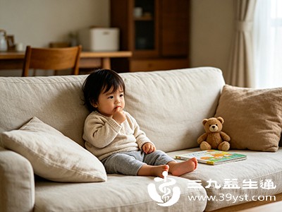 对于婴幼儿来说，吃手指头是生理发育的正常表现