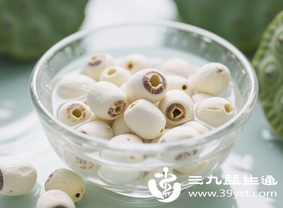 莲子的淀粉含量约占60%以上，属于高淀粉食材